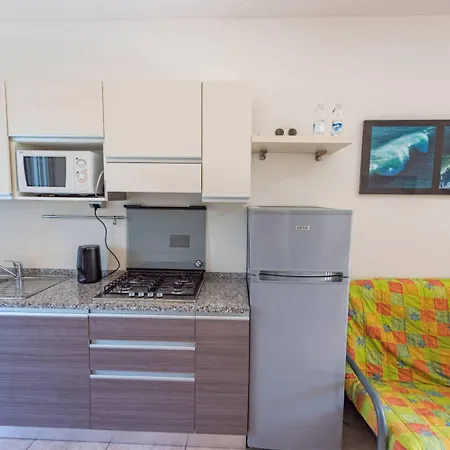 Comfortable Family With Swimming Pool *